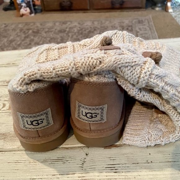 Cozy Knit Women's Slippers - Picture 3 of 6